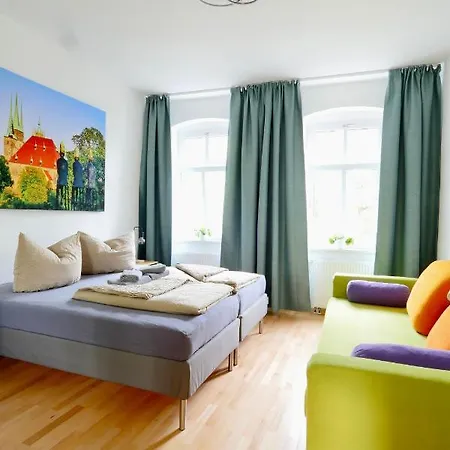 Altstadtjuwel Am Hospitalplatz - 3 Zimmer Mit Balkon Эрфурт Экстерьер фото