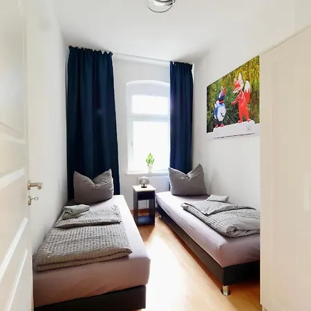 Altstadtjuwel Am Hospitalplatz - 3 Zimmer Mit Balkon Эрфурт Экстерьер фото