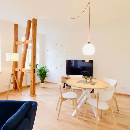 Altstadtjuwel Am Hospitalplatz - 3 Zimmer Mit Balkon Эрфурт Экстерьер фото