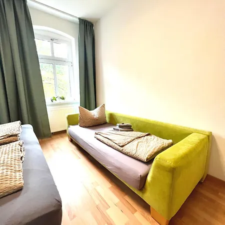 Altstadtjuwel Am Hospitalplatz - 3 Zimmer Mit Balkon Эрфурт Экстерьер фото